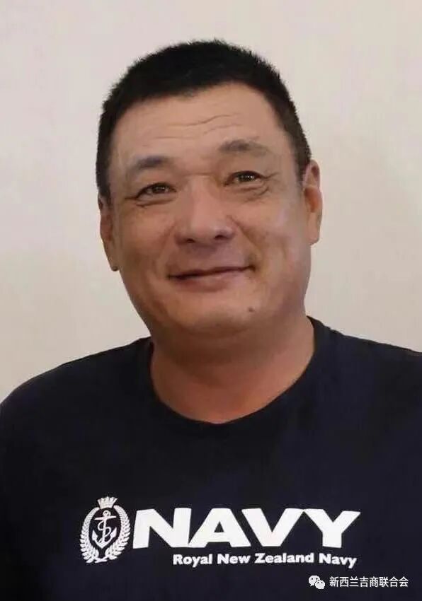 顾问李亦明